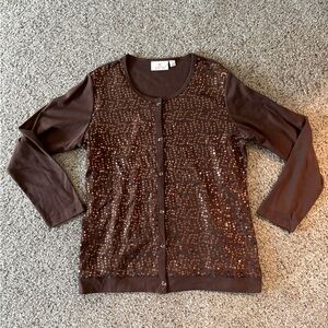 NEW cardigan style sequent front top from quaker factory size medium